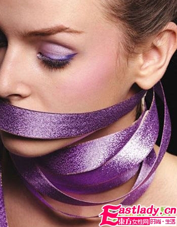 嘴唇發(fā)紫如何化妝