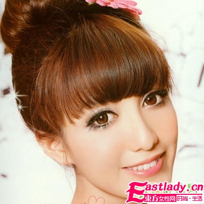 棕色眼影畫(huà)出溫柔大眼睛