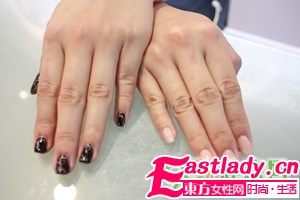 時(shí)尚爆裂美甲正流行 美甲步驟