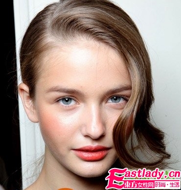 小煙熏 秋季10大浪漫約會(huì)彩妝