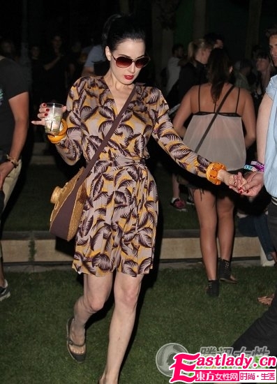 10款美甲全方案 指尖的時(shí)尚誘惑