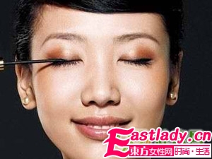 如何輕松巧妙的畫出漂亮的眼線