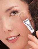 快速祛除臉部黯淡化妝技巧