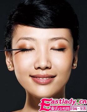 菜鳥(niǎo)如何打造完美煙熏妝