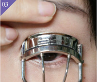 讓睫毛卷翹的化妝方法