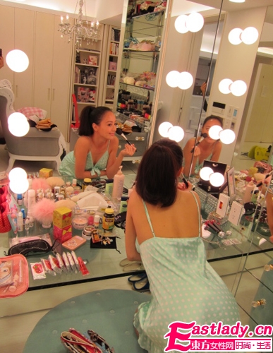 美妝達人吳佩慈裝扮臺揭秘 女星化裝容貌綽約多姿