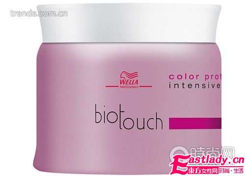 打造日系棕色系眼妝+蓬松大波浪