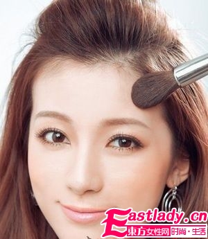 清新甜美名媛妝容 顯示淡雅清新氣質(zhì)