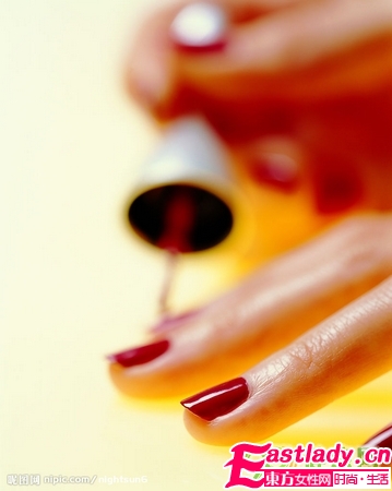 正確涂指甲油的方法