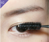 讓睫毛卷翹的化妝方法