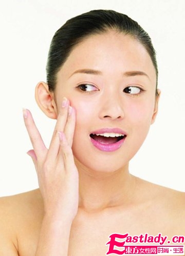 賴床美女來(lái)支招 5分鐘搞定上班妝