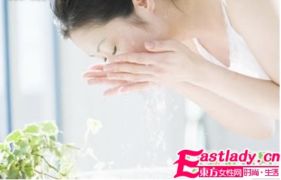 彩妝達(dá)人 教你如何正確卸妝