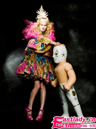 撞色眼影 制造過度自然感覺