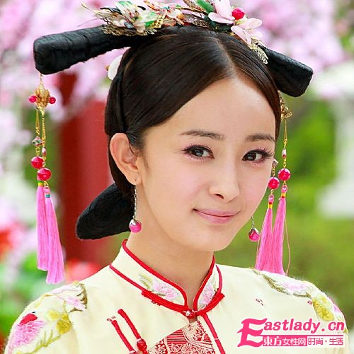 楊冪[宮]清新妝 催旺桃花運