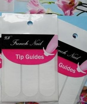 初秋優(yōu)雅美甲 干凈利落又不落俗套