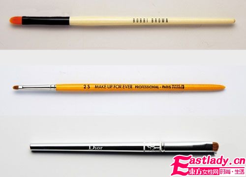 懶妞兒宅女必備 3大類化妝刷