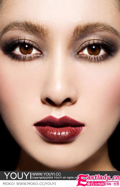 老黑教你完美兔年 開運(yùn)妝