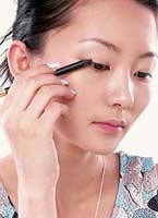 如何畫眼線視頻教程讓你輕松學(xué)