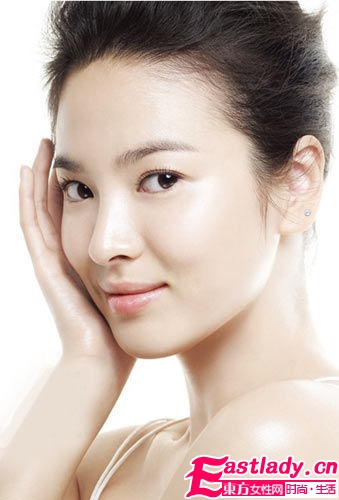 棱角眉毛畫法 顯出女性溫柔一面