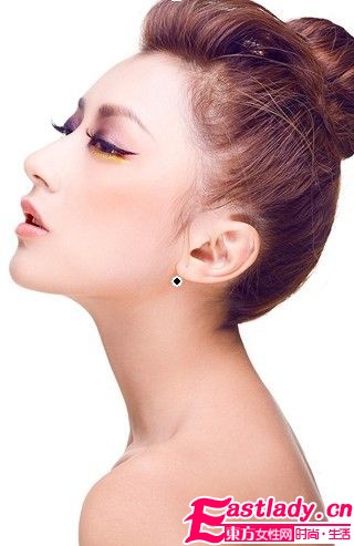 老黑教你完美兔年 開(kāi)運(yùn)妝