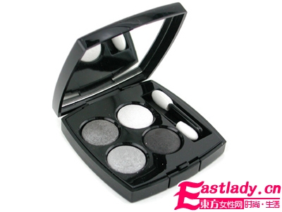 2011彩妝流行趨勢-紫色魅惑眼妝的化妝技巧