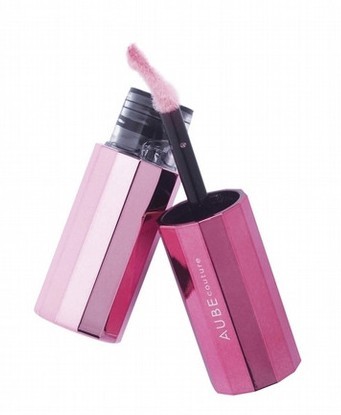 強大假睫毛眼妝 輕易塑造電力眼神