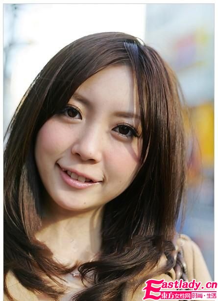 粉嫩主打派對(duì)LOOK 妝出驚艷范