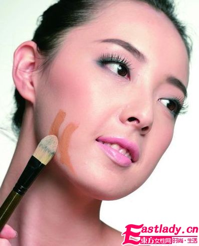 7大給力秘笈 妝出艷羨小V臉