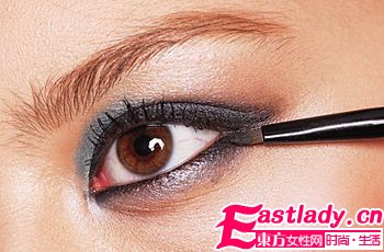 冰藍(lán)圣 妝 化身派對冷艷Queen