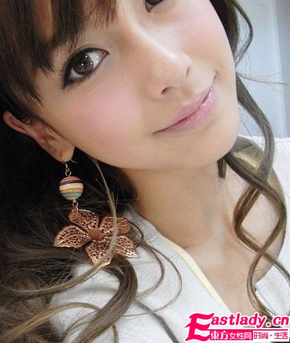 AngelaBaby親授專屬好人氣桃花妝