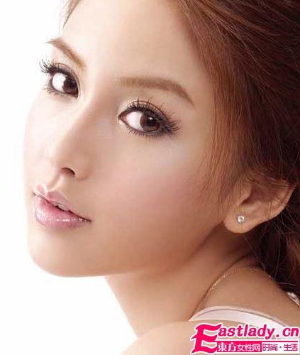 AngelaBaby親授專屬好人氣桃花妝