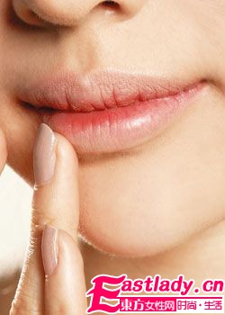 打造融化人心の冬季暖意妝容