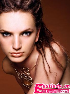 讓眼睛增亮變大的彩妝訣竅