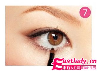 玩 妝 高手 圣誕夜邂逅夢中他