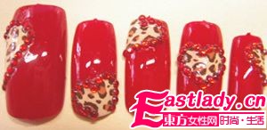 魅惑Queen 時(shí)尚豹紋閃爍[指]尖