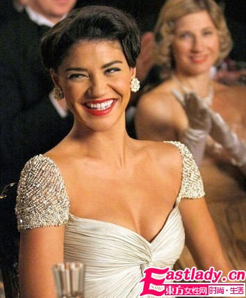 上東區(qū)新街拍 緋聞少女靚眼女孩妝