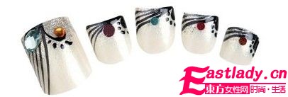 異域風(fēng)情PK海藍(lán)風(fēng) 7款跳躍風(fēng)情美甲