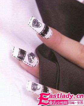 3款潮范美甲DIY 演繹嫵媚風(fēng)情