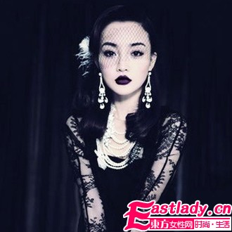 萬圣節(jié)扮怪好榜樣 明星也來哥特妝(組圖)