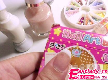 美甲達人手把手教你百搭法式美甲