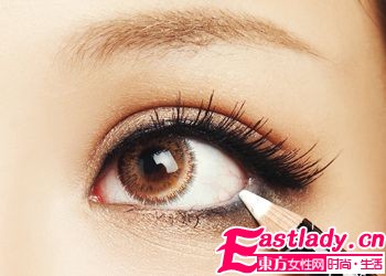 麻豆示范 冬日 妝 可愛or魅惑