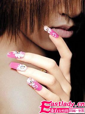 寒冬柔情 5款冬日最I(lǐng)N暖心美甲