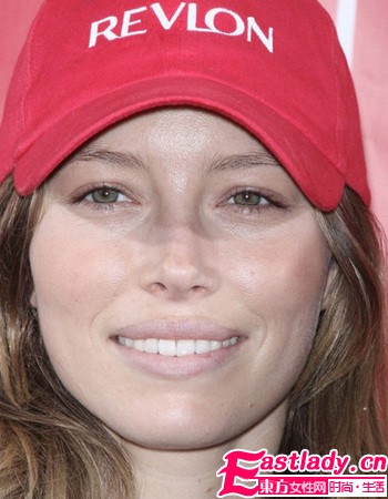 新裸妝時代 盤點女明星們的天然妝容(組圖)