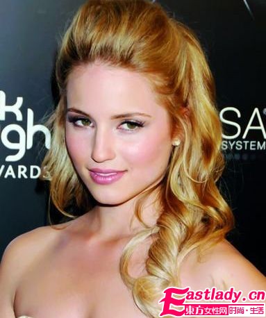 好萊塢美人集體上演深秋夢(mèng)幻妝容