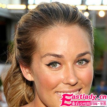 簡(jiǎn)單易學(xué) 看歐美女明星的妝容Tips(組圖)