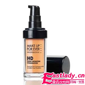 8款冬日滋潤底妝 煥發(fā)水漾活力