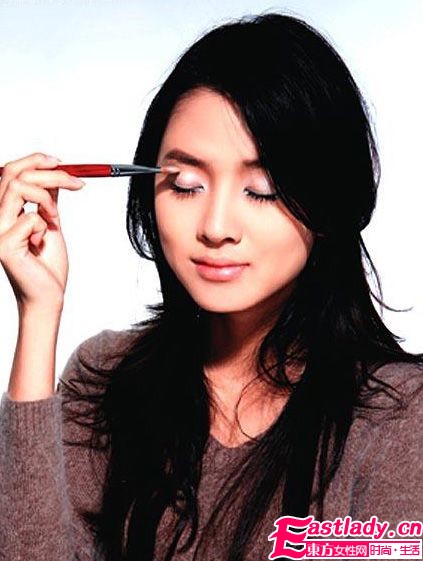 寒冬 妝 做牛奶巧克力絲滑感