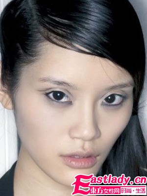 唇紅齒白 彰顯十足東方[女人味]