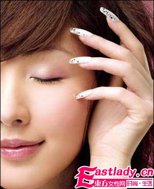 就是要閃耀 脫俗百搭珠光美甲