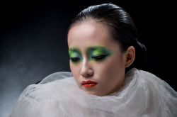 卸妝步驟及細節(jié)提示 教你如何挑選眼部卸妝產(chǎn)品